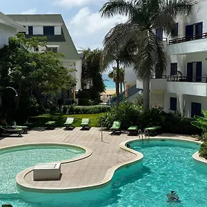 Leme Bedje Two Bedroom - By Bobbywashere Apartment